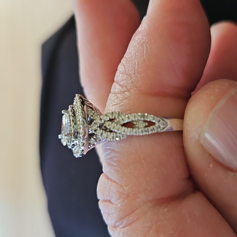Neil Lane Engagement Ring - Picture 4 of 10